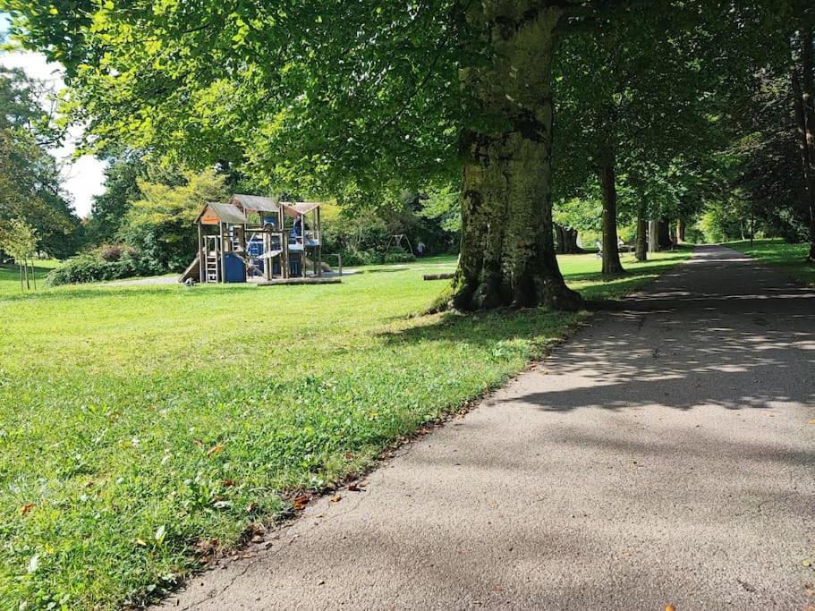 -Stadthaus Ida- Mit Grosser Dachterasse, Am Schlosspark, Luftkurort Kisslegg, Boxspringbetten, Kaffeevollautomat, Smarttv, Familienfreundlich, Grosszuegig, Zentral Bagian luar foto