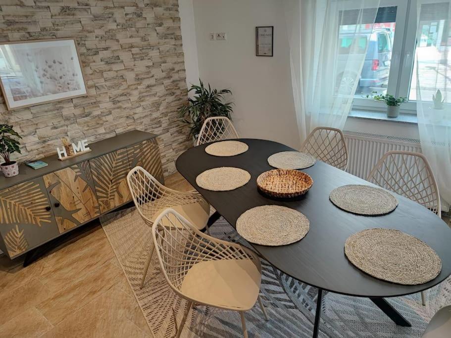 -Stadthaus Ida- Mit Grosser Dachterasse, Am Schlosspark, Luftkurort Kisslegg, Boxspringbetten, Kaffeevollautomat, Smarttv, Familienfreundlich, Grosszuegig, Zentral Bagian luar foto
