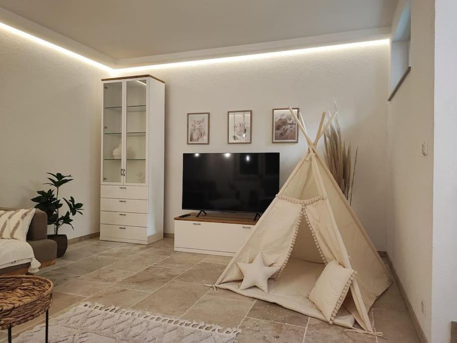 -Stadthaus Ida- Mit Grosser Dachterasse, Am Schlosspark, Luftkurort Kisslegg, Boxspringbetten, Kaffeevollautomat, Smarttv, Familienfreundlich, Grosszuegig, Zentral Bagian luar foto