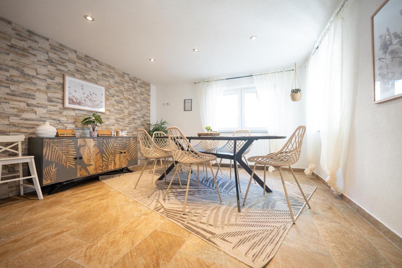 -Stadthaus Ida- Mit Grosser Dachterasse, Am Schlosspark, Luftkurort Kisslegg, Boxspringbetten, Kaffeevollautomat, Smarttv, Familienfreundlich, Grosszuegig, Zentral Bagian luar foto