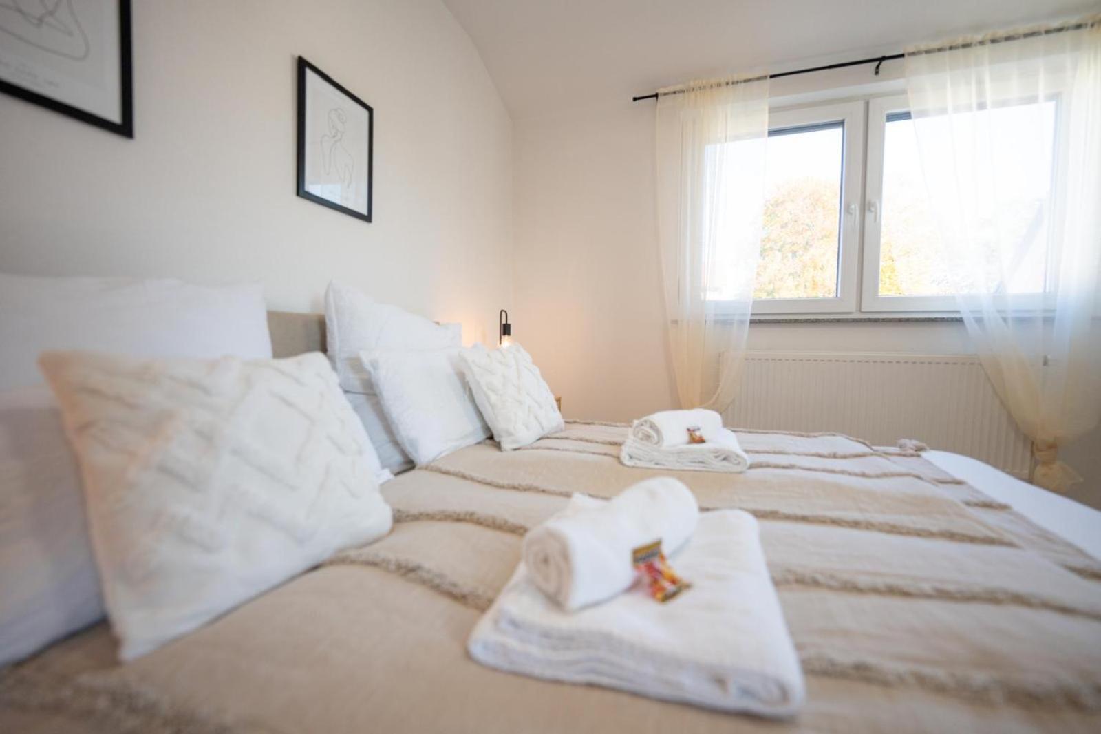 -Stadthaus Ida- Mit Grosser Dachterasse, Am Schlosspark, Luftkurort Kisslegg, Boxspringbetten, Kaffeevollautomat, Smarttv, Familienfreundlich, Grosszuegig, Zentral Bagian luar foto