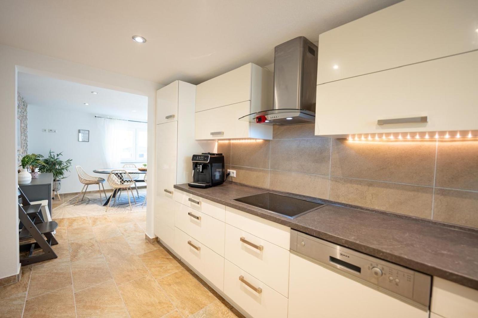 -Stadthaus Ida- Mit Grosser Dachterasse, Am Schlosspark, Luftkurort Kisslegg, Boxspringbetten, Kaffeevollautomat, Smarttv, Familienfreundlich, Grosszuegig, Zentral Bagian luar foto